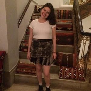 Meet your Posher, Hayley